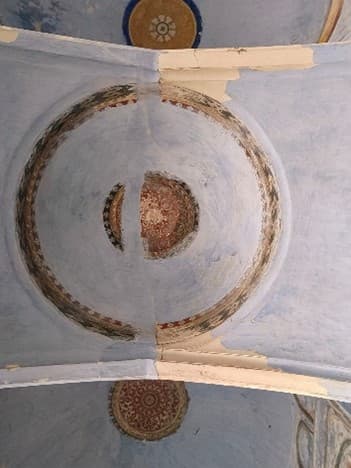 Octagonal ablution pool (wazukhana)