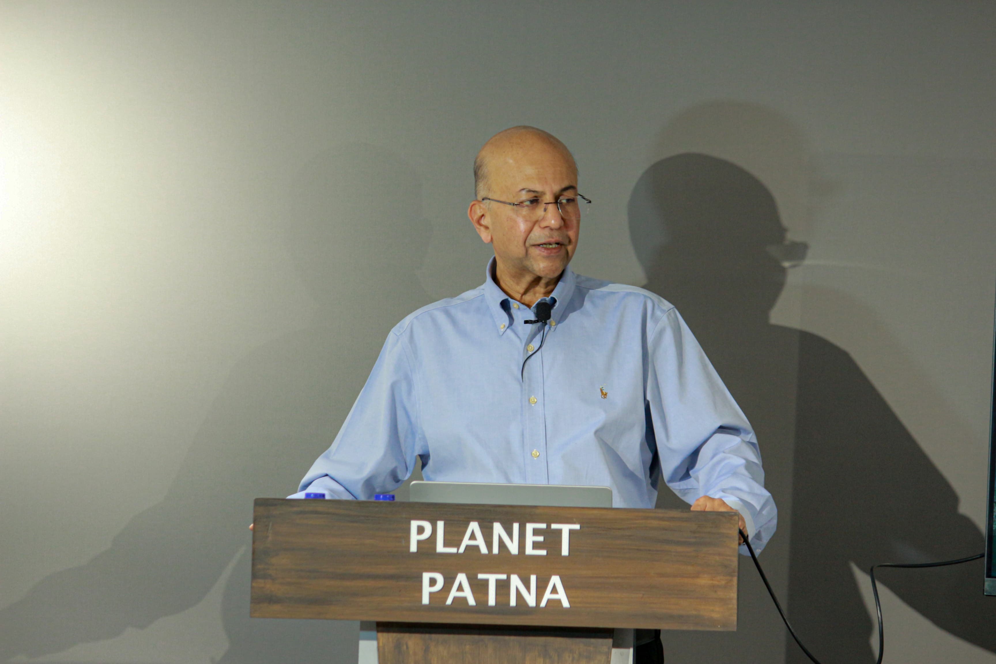 Mr. Piyush Khaitan, Chairman of AMSI, delivering his lecture
